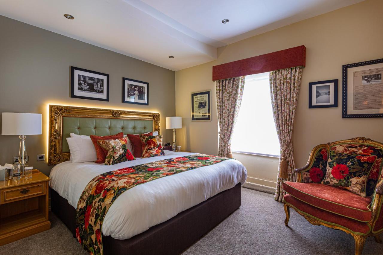 The Rutland Arms Hotel, Bakewell, Derbyshire Εξωτερικό φωτογραφία